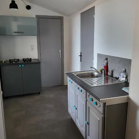 דירה Au 2eme Etage Terrasse 30m2 *