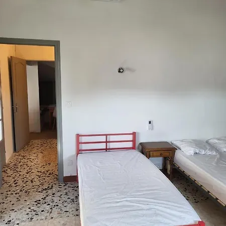 Au 2eme Etage Terrasse 30m2 דירה סן סיפריאן