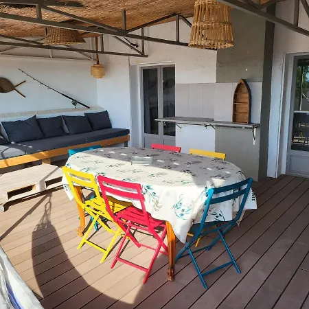 דירה Au 2eme Etage Terrasse 30m2 סן סיפריאן