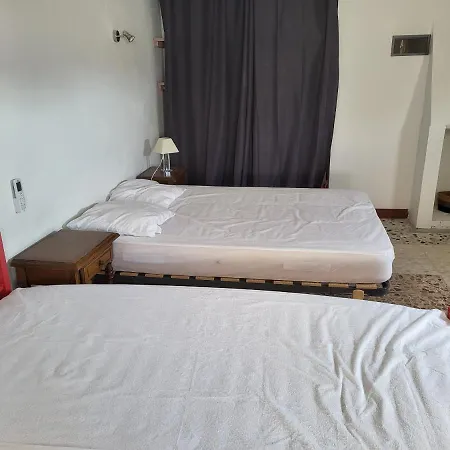 Au 2eme Etage Terrasse 30m2 דירה *